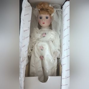 Danbury Mint - Brides of America Julia a Victorian Bride